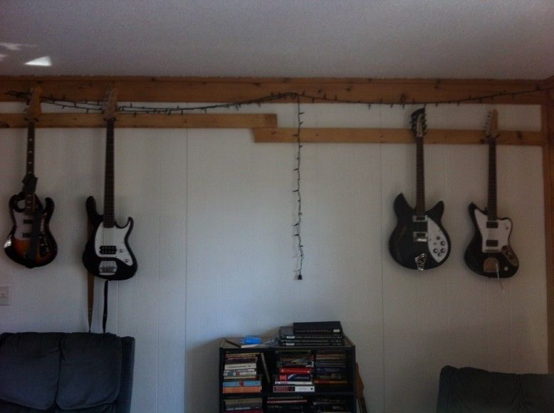 Guitar Hangers on Amp GuitarNutz 2